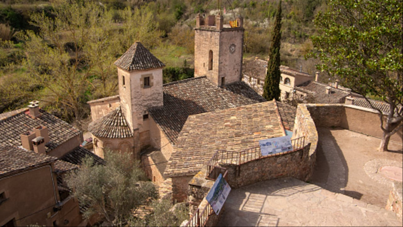 Los dos pueblos turísticos españoles que están entre los mejores del mundo: unas joyas para descubrir en su próximo viaje