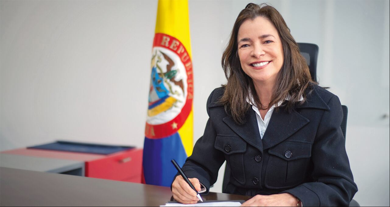 La presidenta de ProColombia, Carmen Caballero, está en el ojo del huracán por una cuestionada gestión. Es amiga de la primera dama Verónica Alcocer.