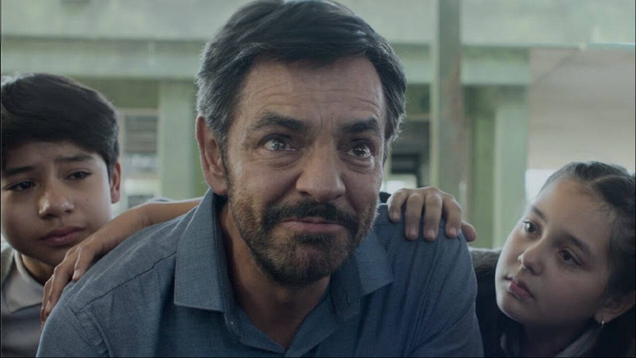 Eugenio Derbez en la película 'Radical', basada en la historia real del maestro Sergio Juárez