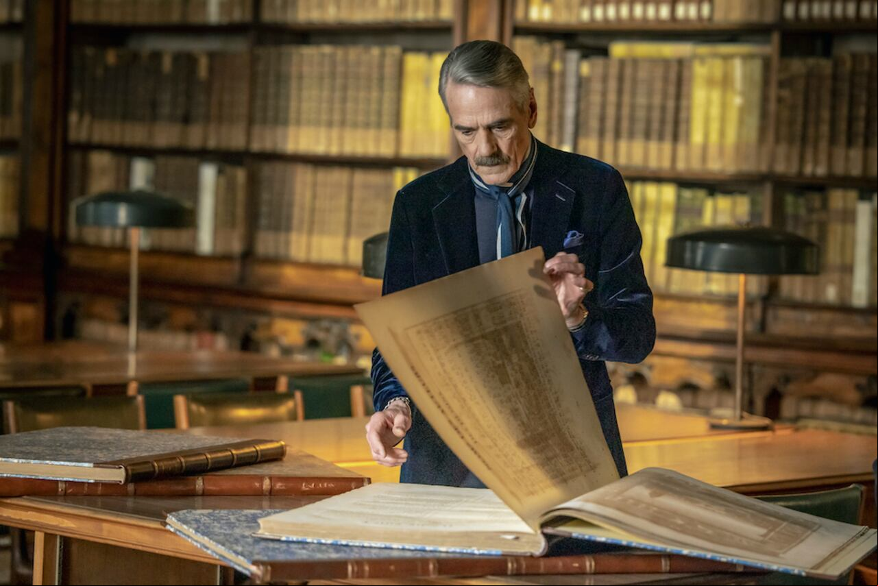 El ganador del Premio Oscar, Jeremy Irons, es el narrador de este fascinante
encuentro.