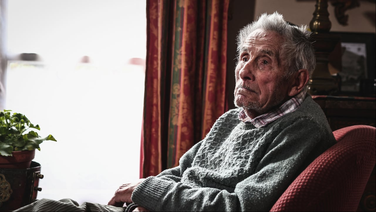 Sobreviviente del holocausto nazi y sus campos de concentración, Jacques Moliac se convirtió en periodista y trabajó para la agencia AFP por más de 40 años. Ahora rememora sus días en cautiverio.