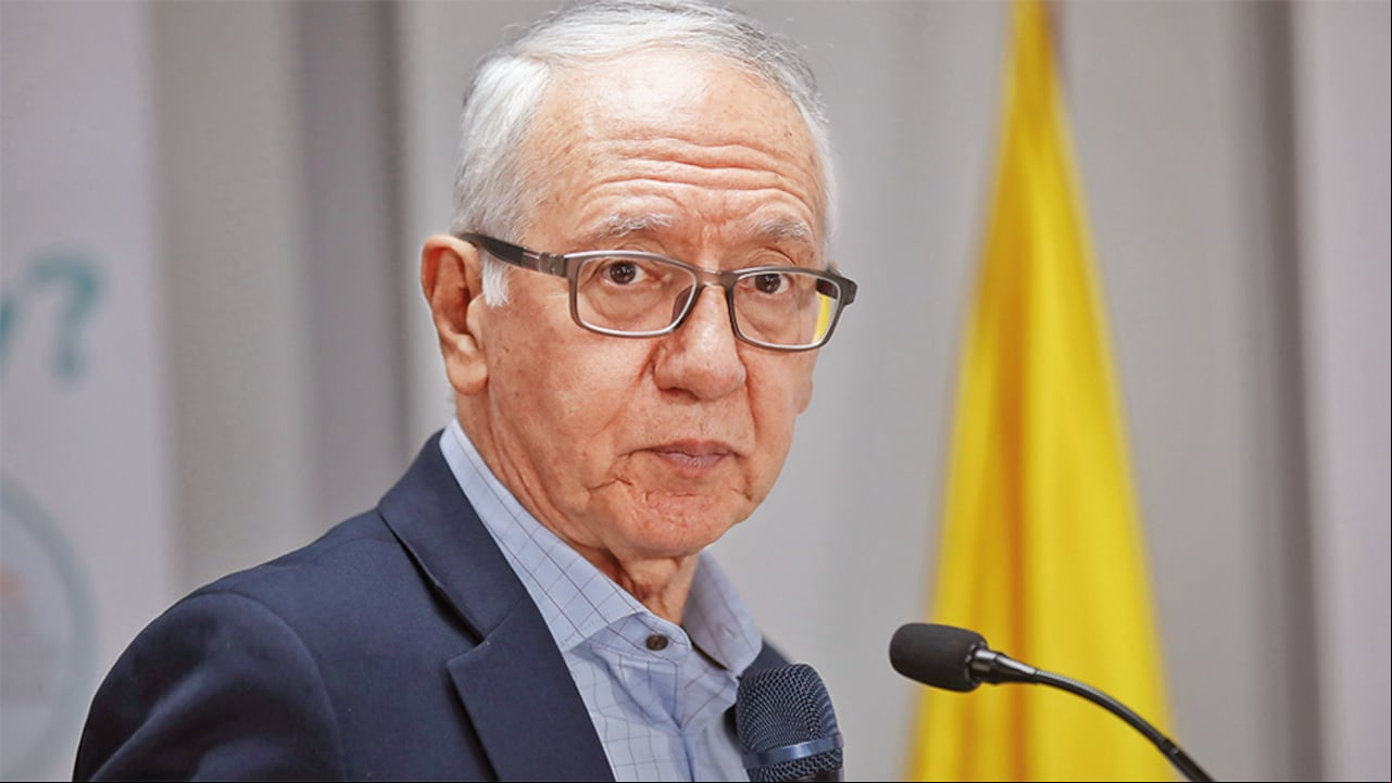 El ministro Guillermo Alfonso Jaramillo fue quien presentó los informes de gastos de campaña de los senadores del Pacto Histórico.