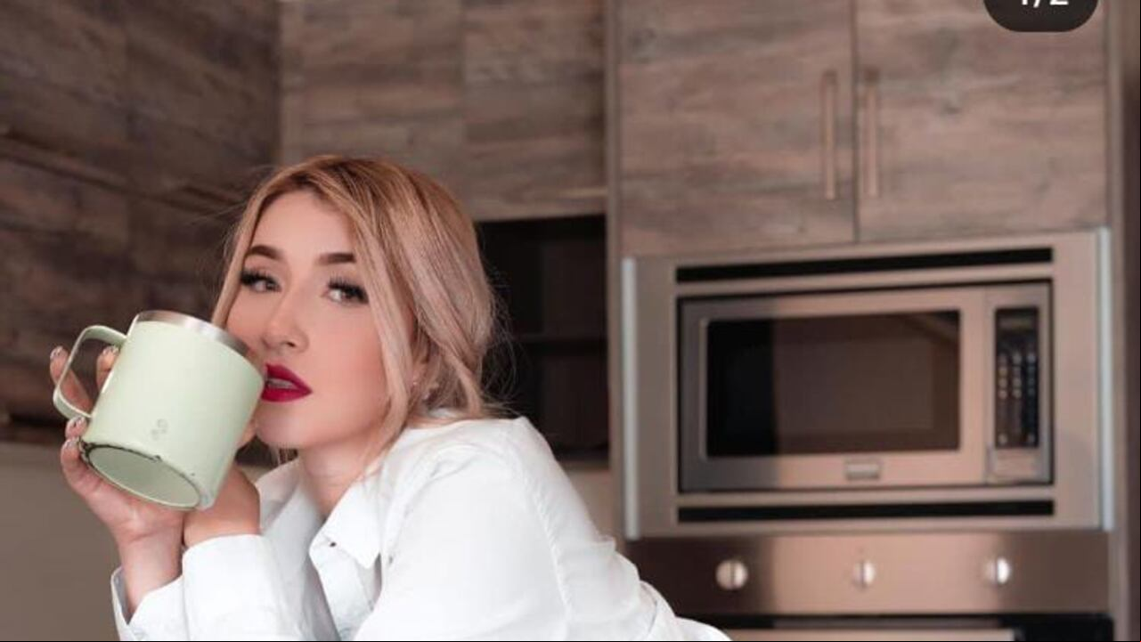 Alejandra Trujillo es maestra de jardín y la vez vende contenido erótico por medio de OnlyFans.