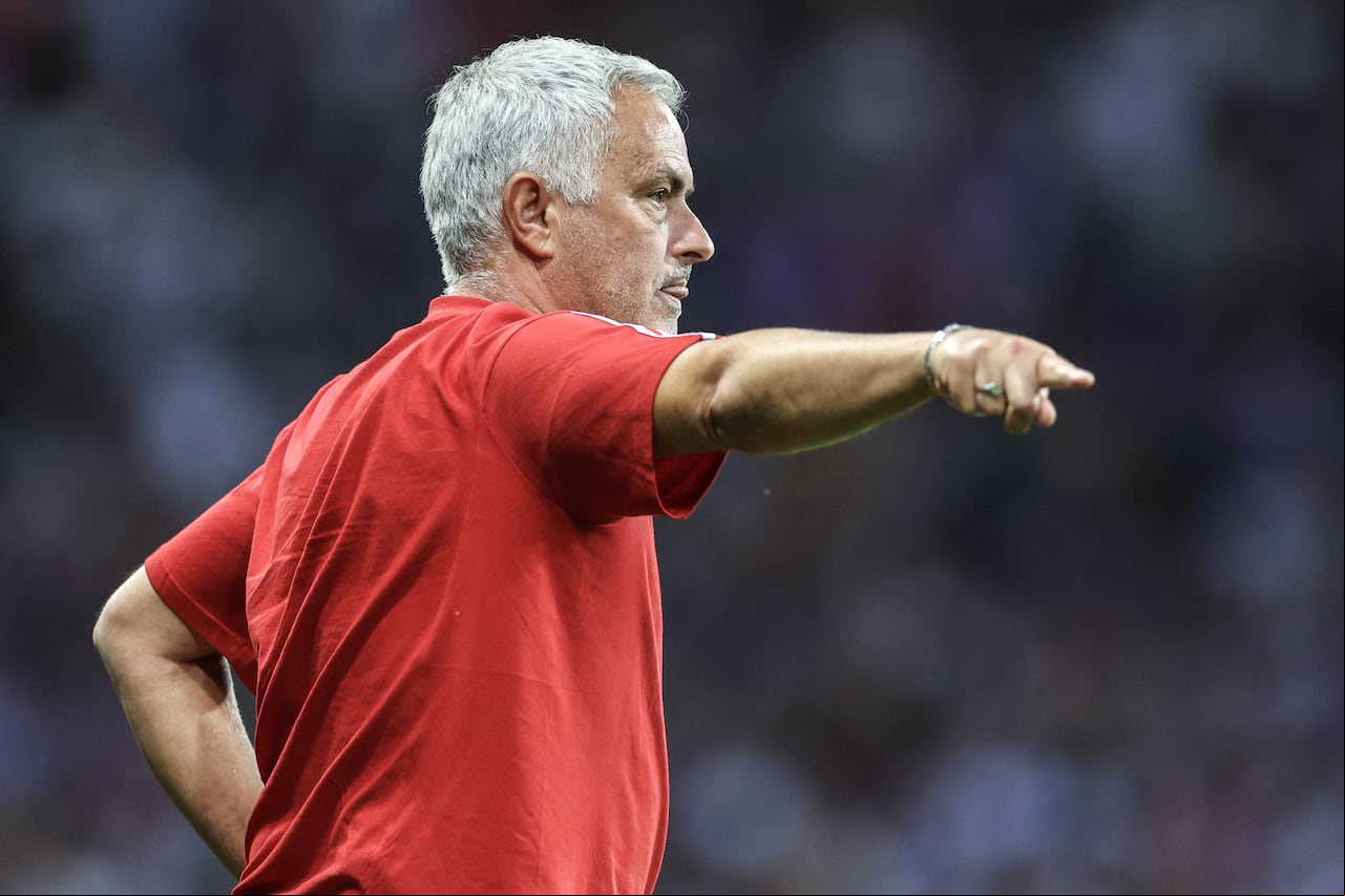 José Mourinho, entrenador de la Roma, equipo que quiso contar con Duván Zapata en sus filas