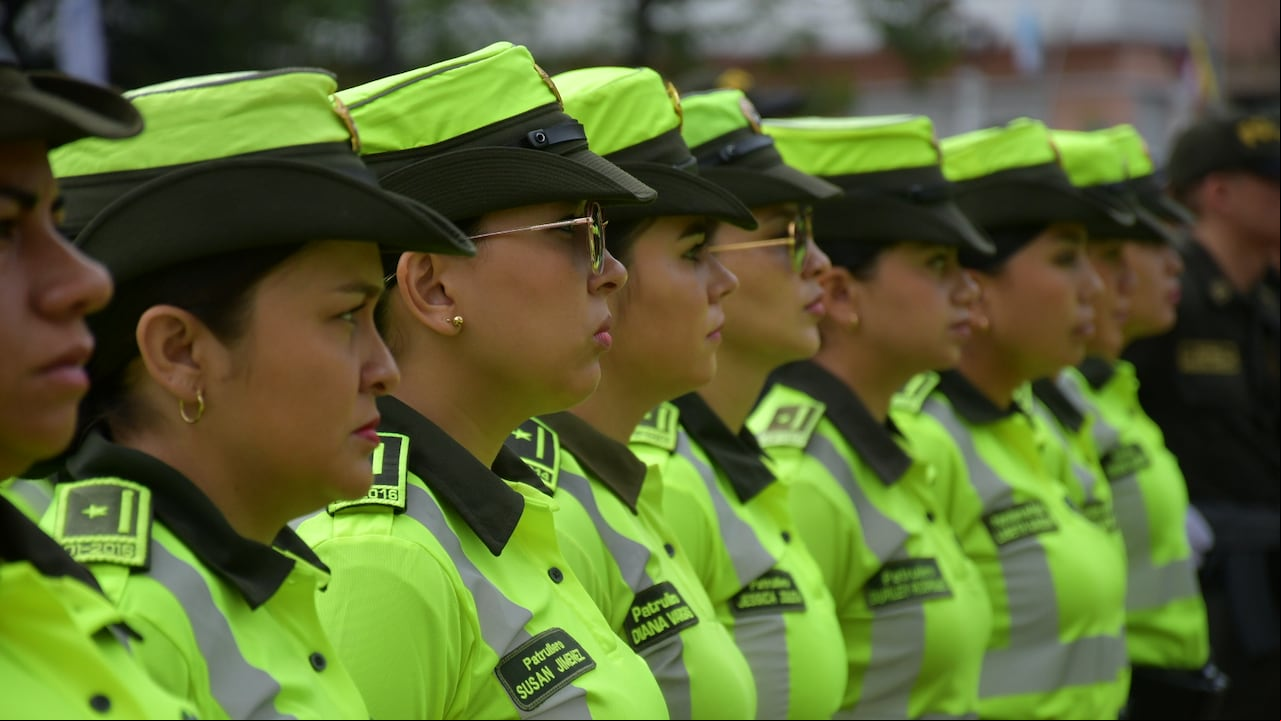 100 policías de tránsito llegaron a Cali este 20 de agosto para reforzar las labores de control y vigilancia de los agentes de tránsito. A diario, centenares de caleños irrespetan las normas de tránsito en las vías.
