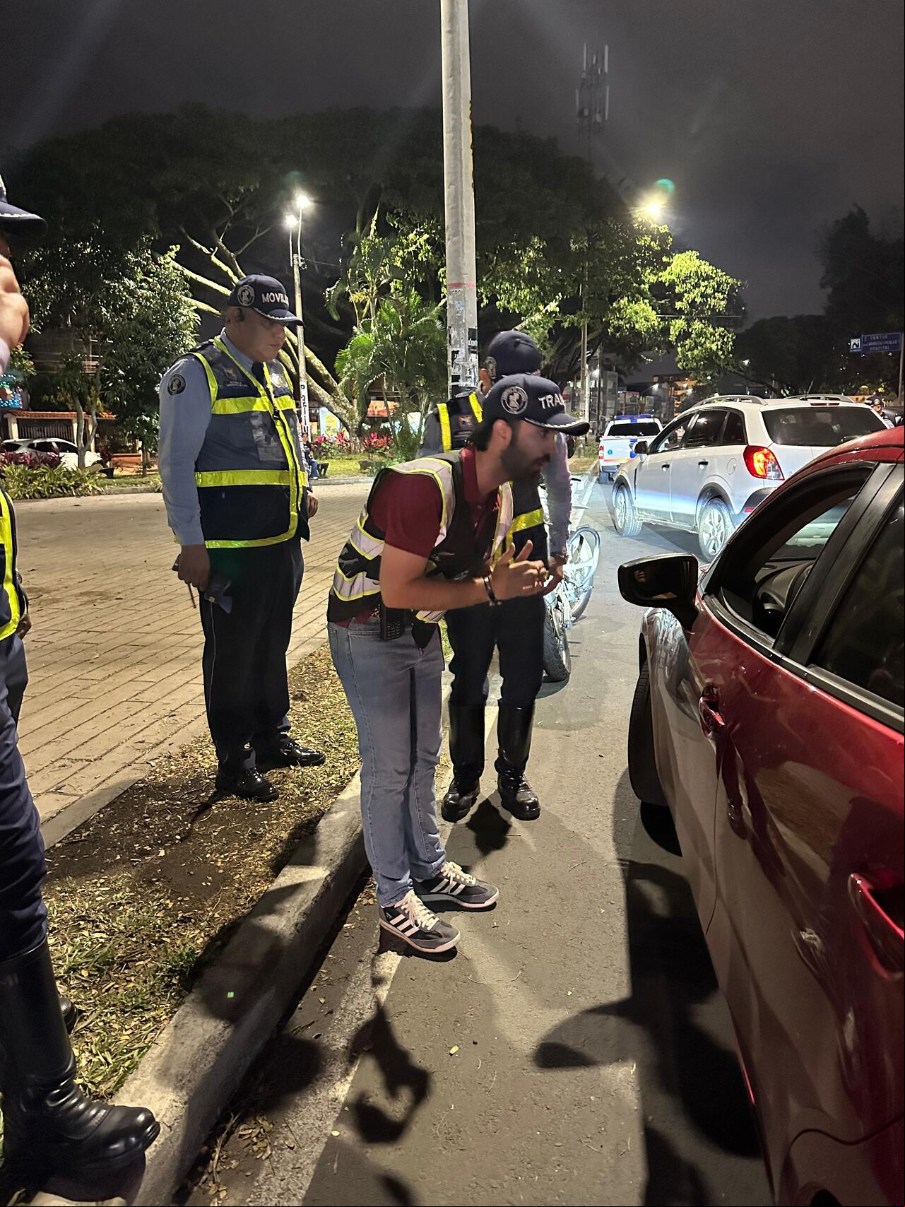 La Secretaría de Movilidad de Cali realizó pruebas de alcoholemia en diferentes puntos de la ciudad.