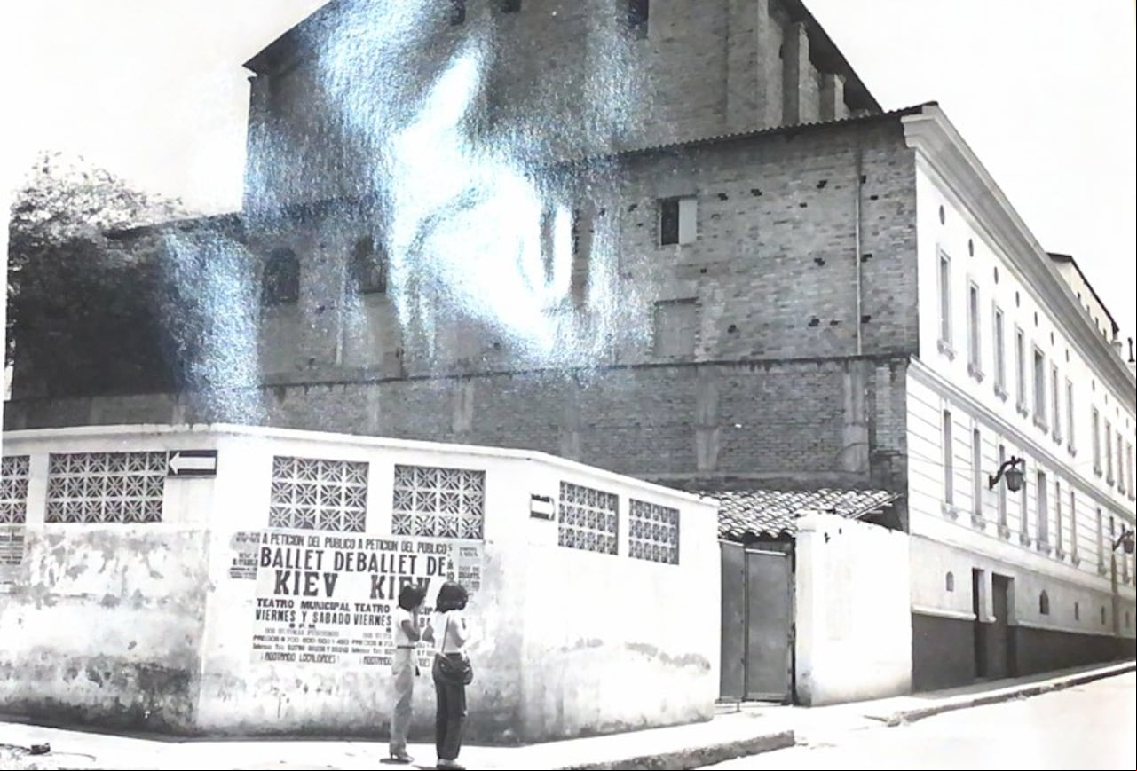 Una de las imágenes del Teatro Municipal Enrique Buenaventura, tomada varios años atrás.