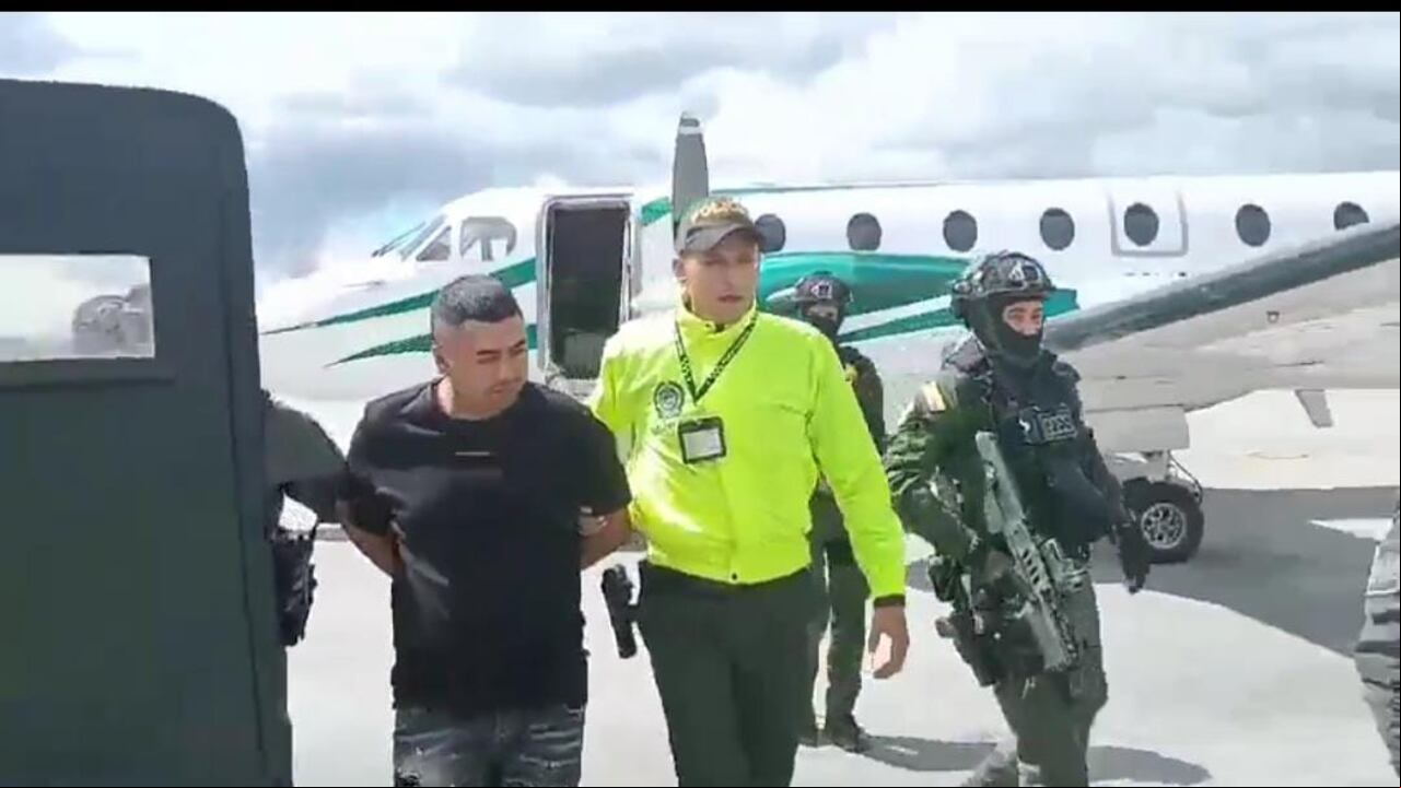 Este es el momento en el que alias Nacho fue trasladado a Bogotá.