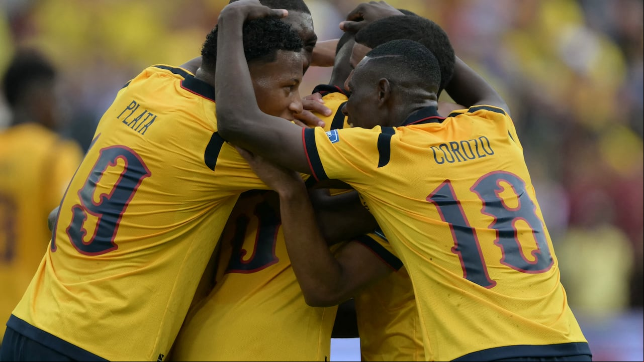 Ecuador abrió la cuenta en el primer tiempo de su partido ante Venezuela, con un golazo del veterano Enner Valencia.