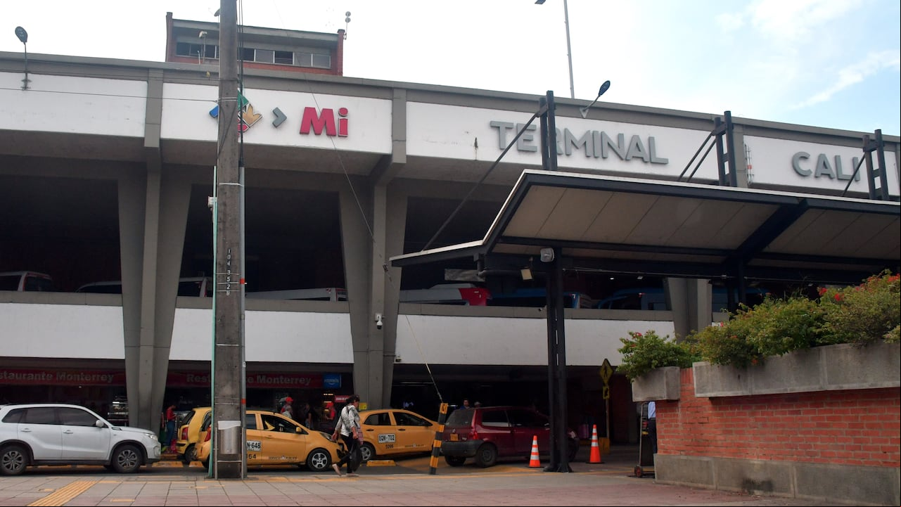 Múltiples problemas , rodean la terminal de transporte terrestre de Cali. Fotos Raúl Palacios / El Pais.