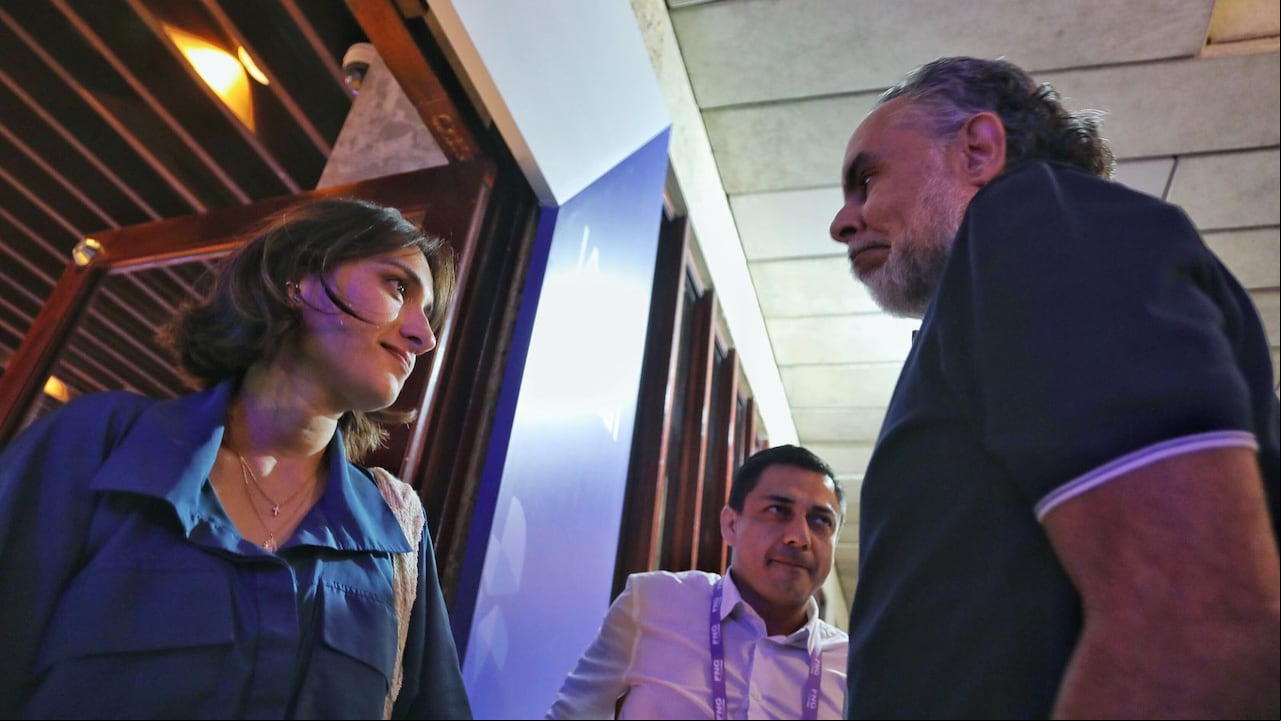 Canciller Laura Sarabia y el ministro del Interior, Armando Benedetti.