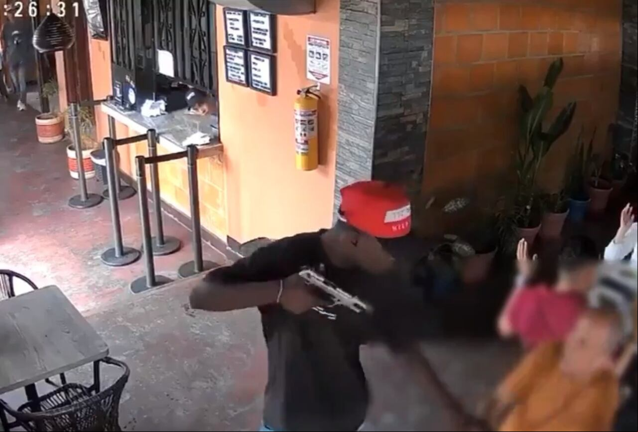 Robo en restaurante de Cali