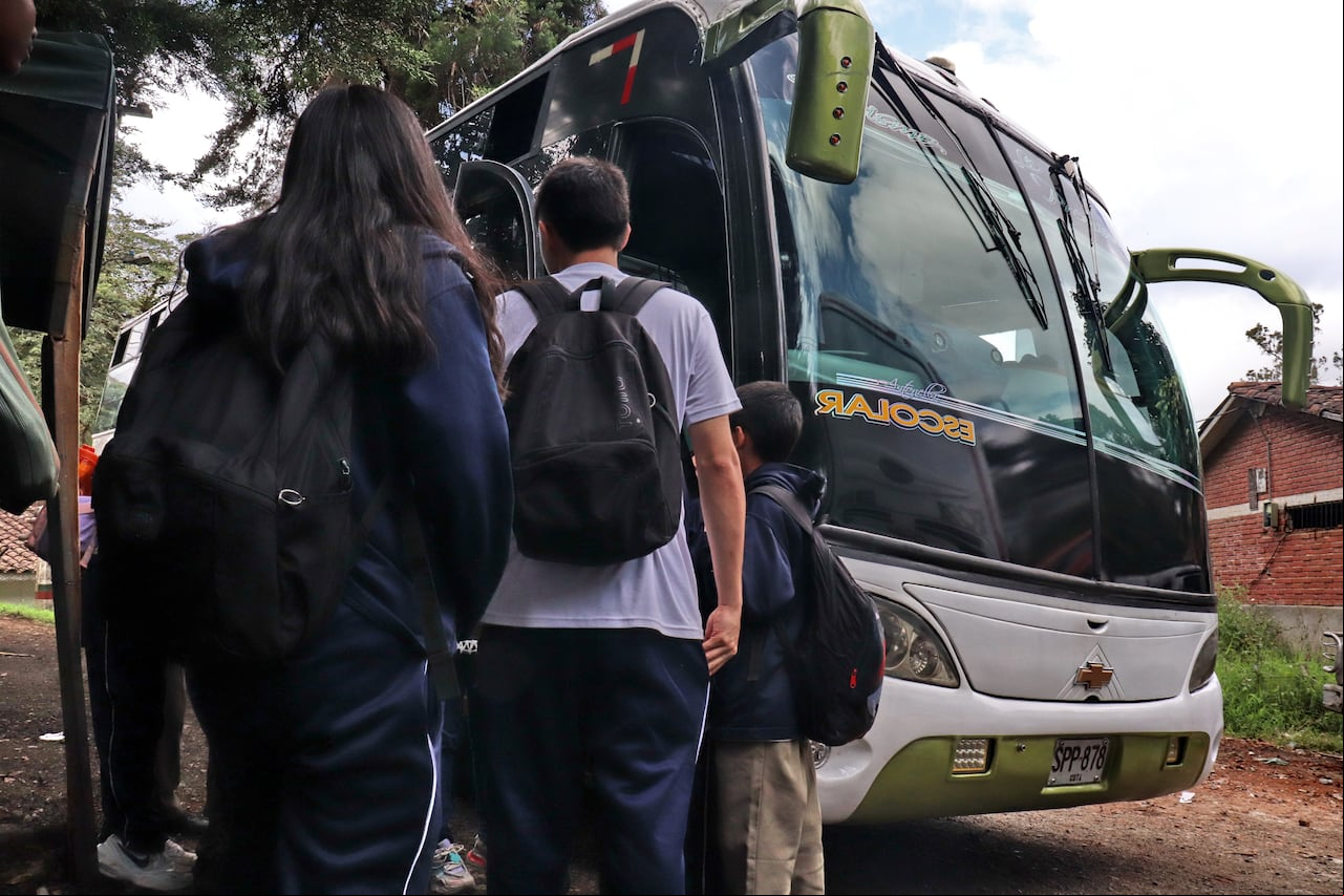 Regreso del transporte escolar a las zonas rurales de Cali.