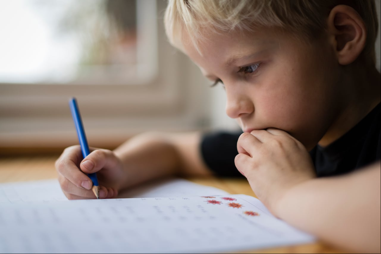Las frases que podrían revelar que su hijo está bien educado, según expertos en psicología