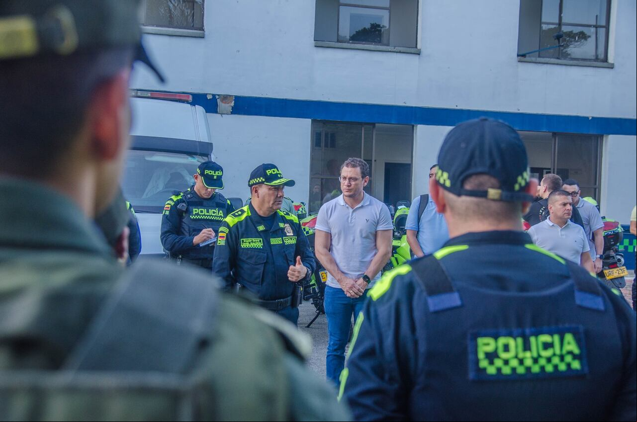 Las autoridades ofrecieron treinta millones de recompensa por responsables de atentados en Jamundí.