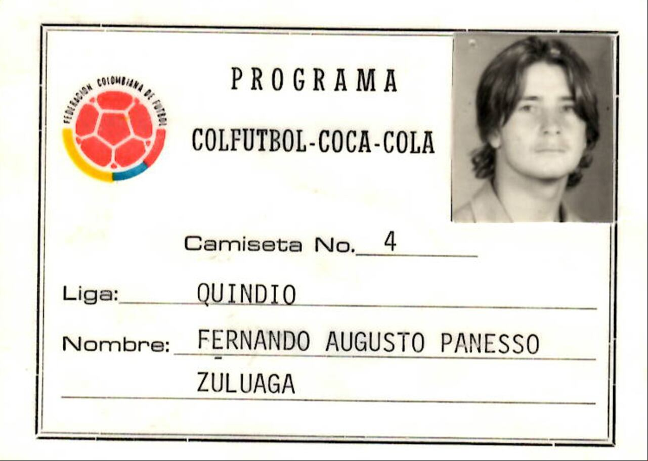 En su juventud, Fernando Paneso jugó fútbol. Hizo parte de la Selección Quindío.