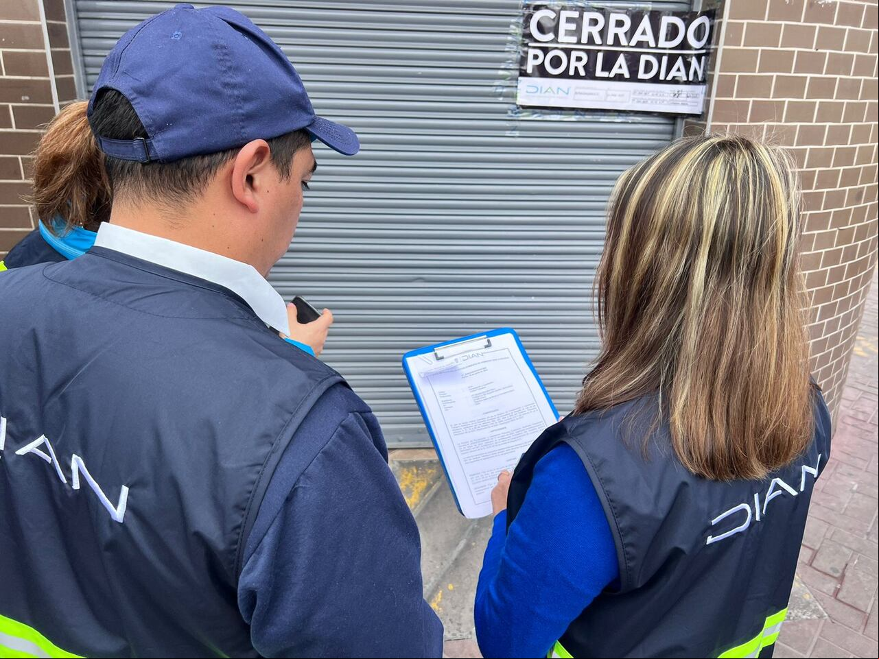 La DIAN sancionó una serie de establecimientos comerciales por no cumplir con la facturación electrónica.