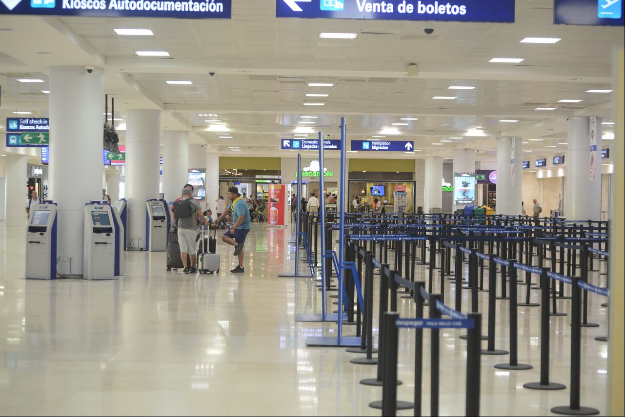 Aeropuerto Internacional de Cancún. México