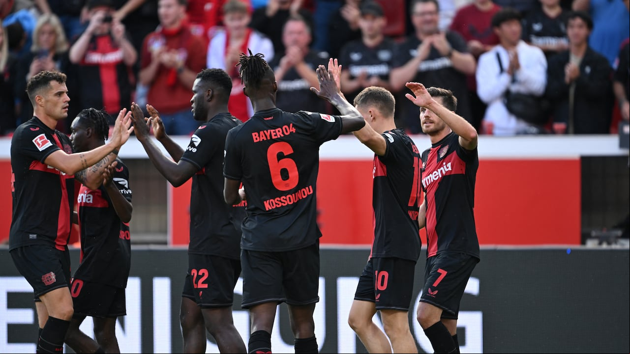 Leverkusen goleó al Heidenheim y sigue de cerca al Bayern Múnich en la Bundesliga