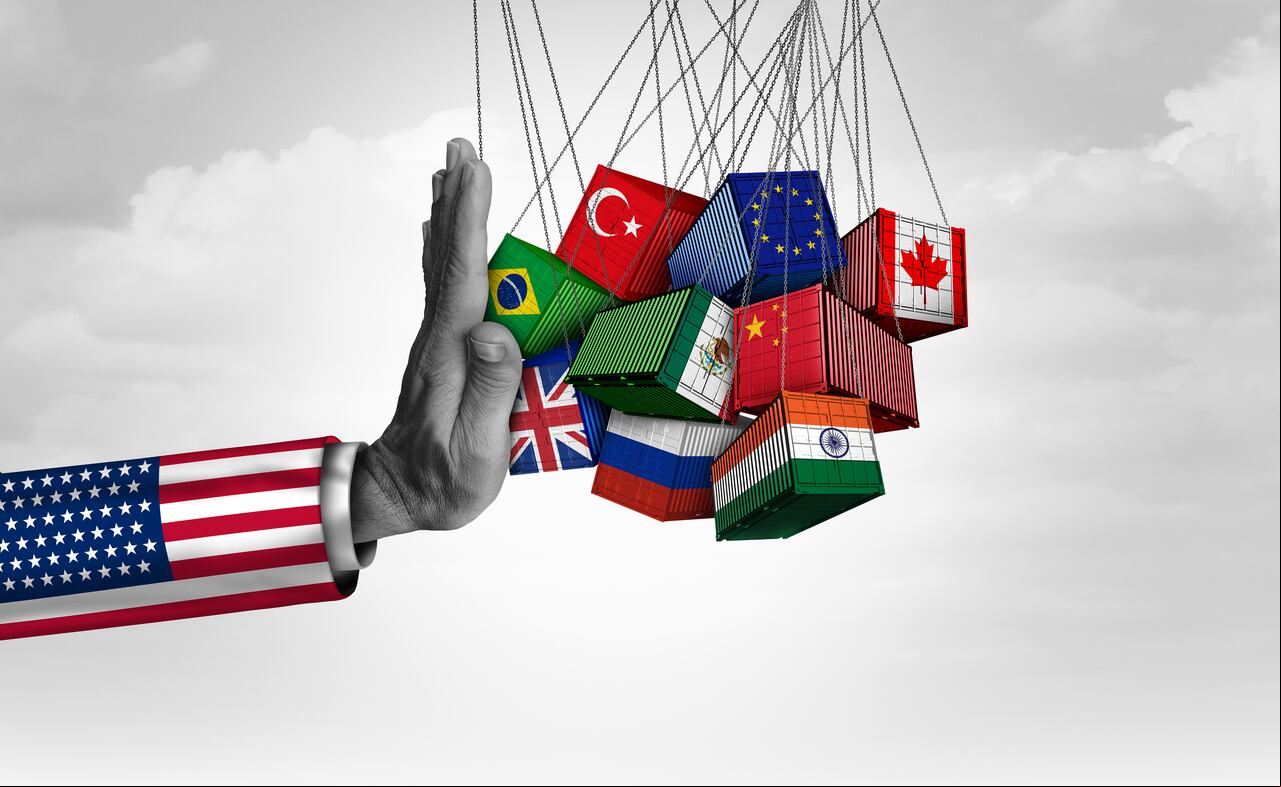 A pesar de ello, Trump ha calificado la relación comercial como "injusta" y ha amenazado con imponer aranceles de hasta el 25% a productos europeos, incluyendo automóviles, acero y aluminio.