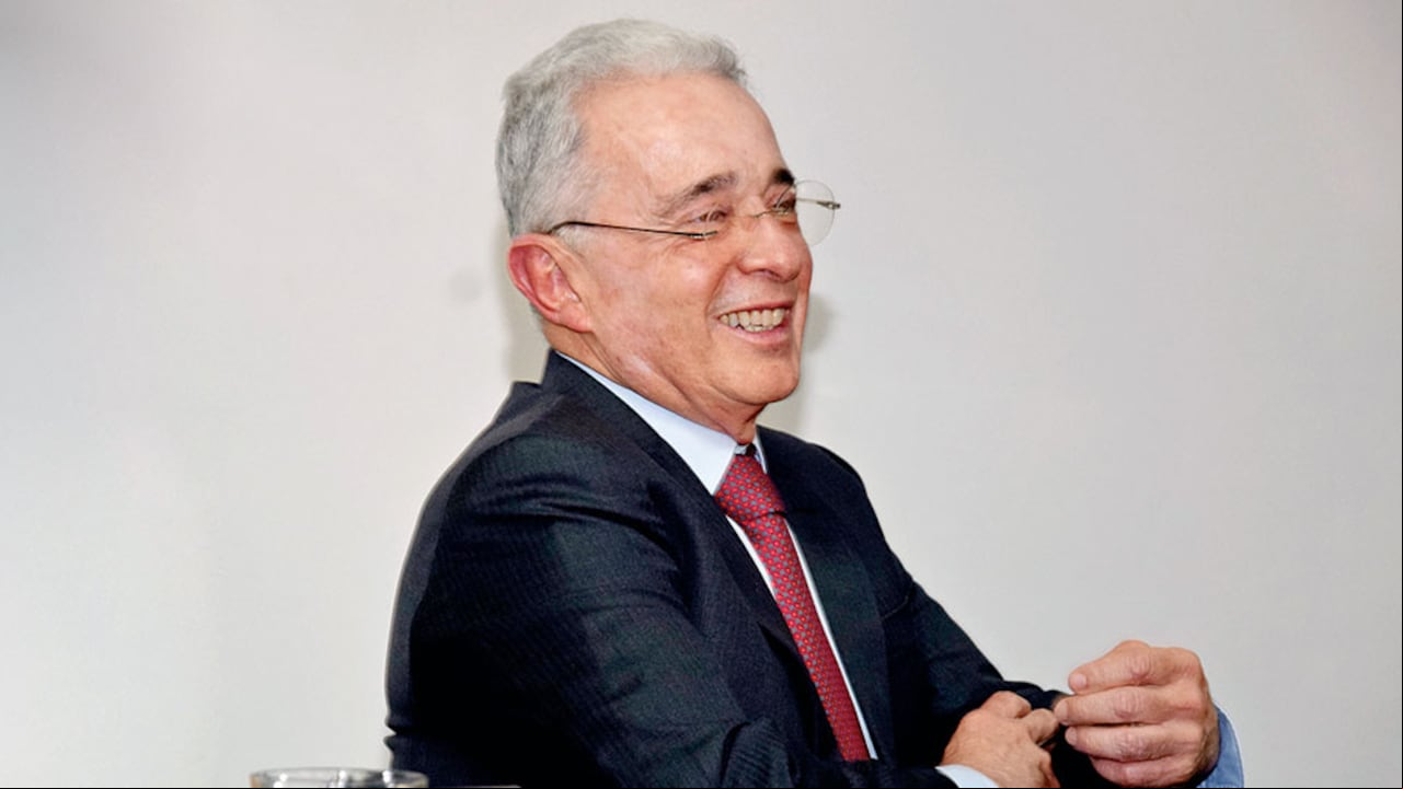El expresidente Álvaro Uribe recorrió el país durante meses y logró convencer a los ciudadanos sobre la importancia de no abandonar la seguridad y la economía.