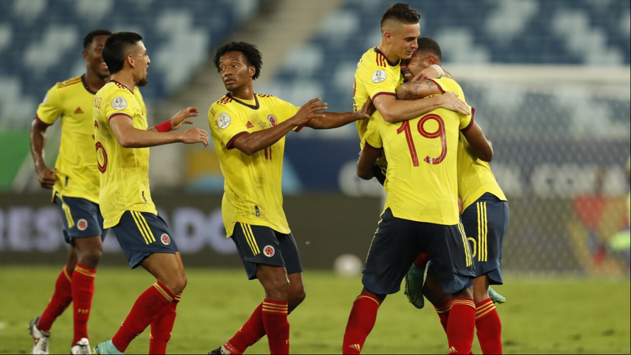Las historias de jugadores como Juan Guillermo Cuadrado, Dávinson Sánchez y Yerry Mina, entre otros, son el reflejo de una sociedad desigual, en la que sobra talento pero faltan oportunidades.