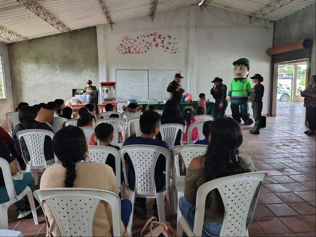 La comunidad también ayudó en la celebración de este cumpleaños, muestra de su trabajo articulado con las autoridades a la hora de trabajar por el bienestar de los niños y niñas de su vereda.
