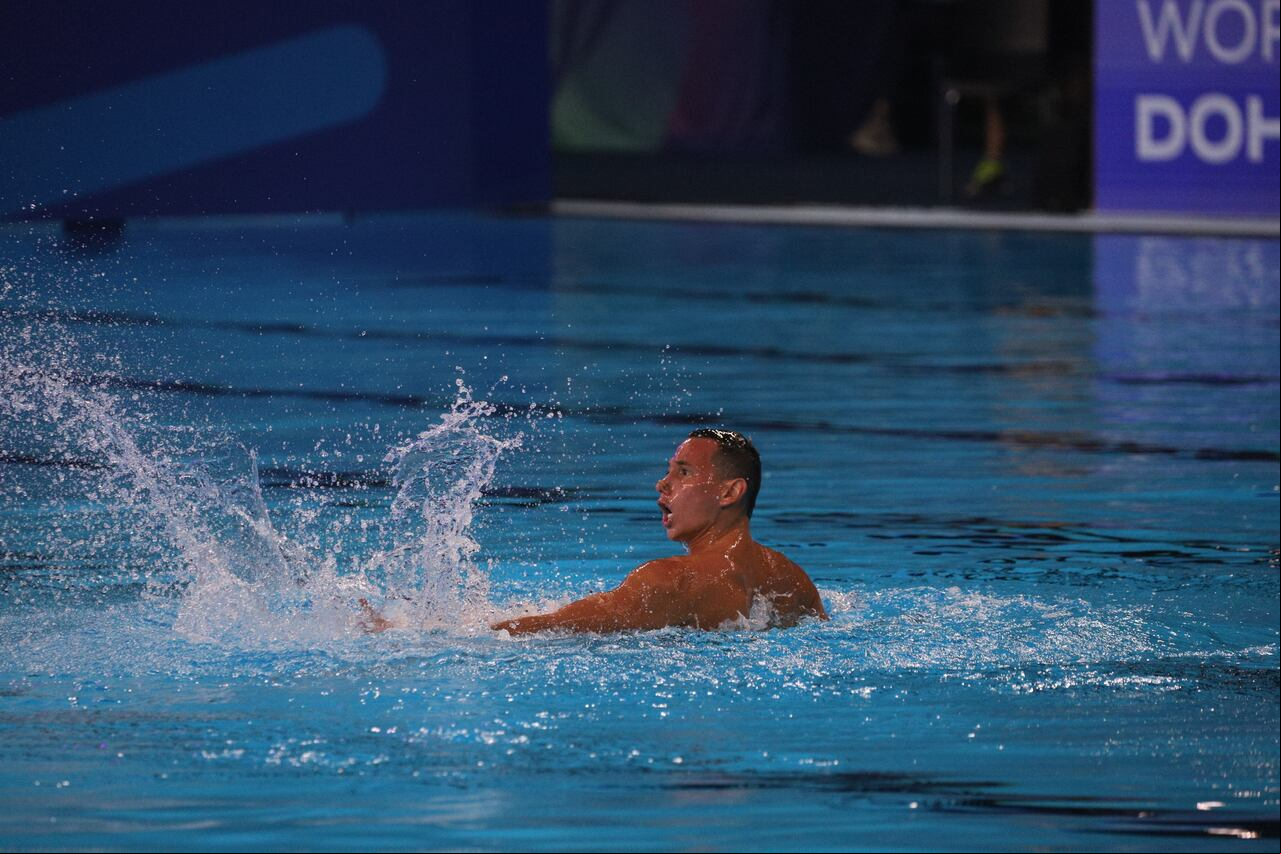 Gustavo Sánchez ganó medalla en el mundial de natación artística en Doha 2024