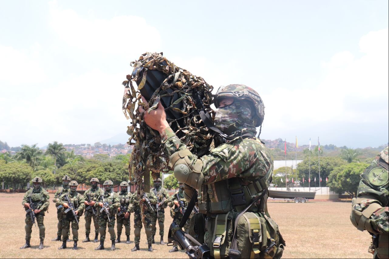 Presentación de los equipos anti dron entregados al ejército por parte de la gobernación del Valle del Cauca