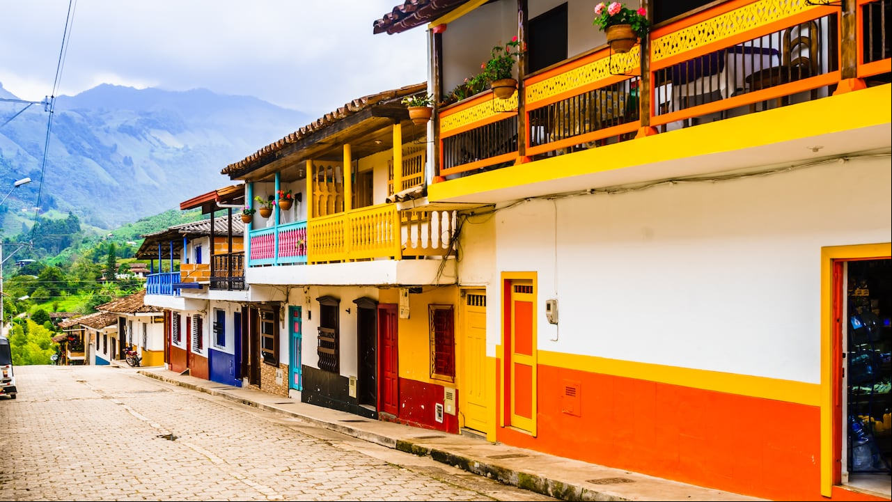 Este es el pueblo más bonito y turístico de Colombia, según la OMT; es conocido como “la ciudad de los muchos cerros”