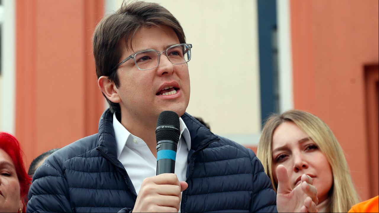 Miguel Uribe Turbay arremete contra Claudia López tras nueva balacera en Bogotá este martes