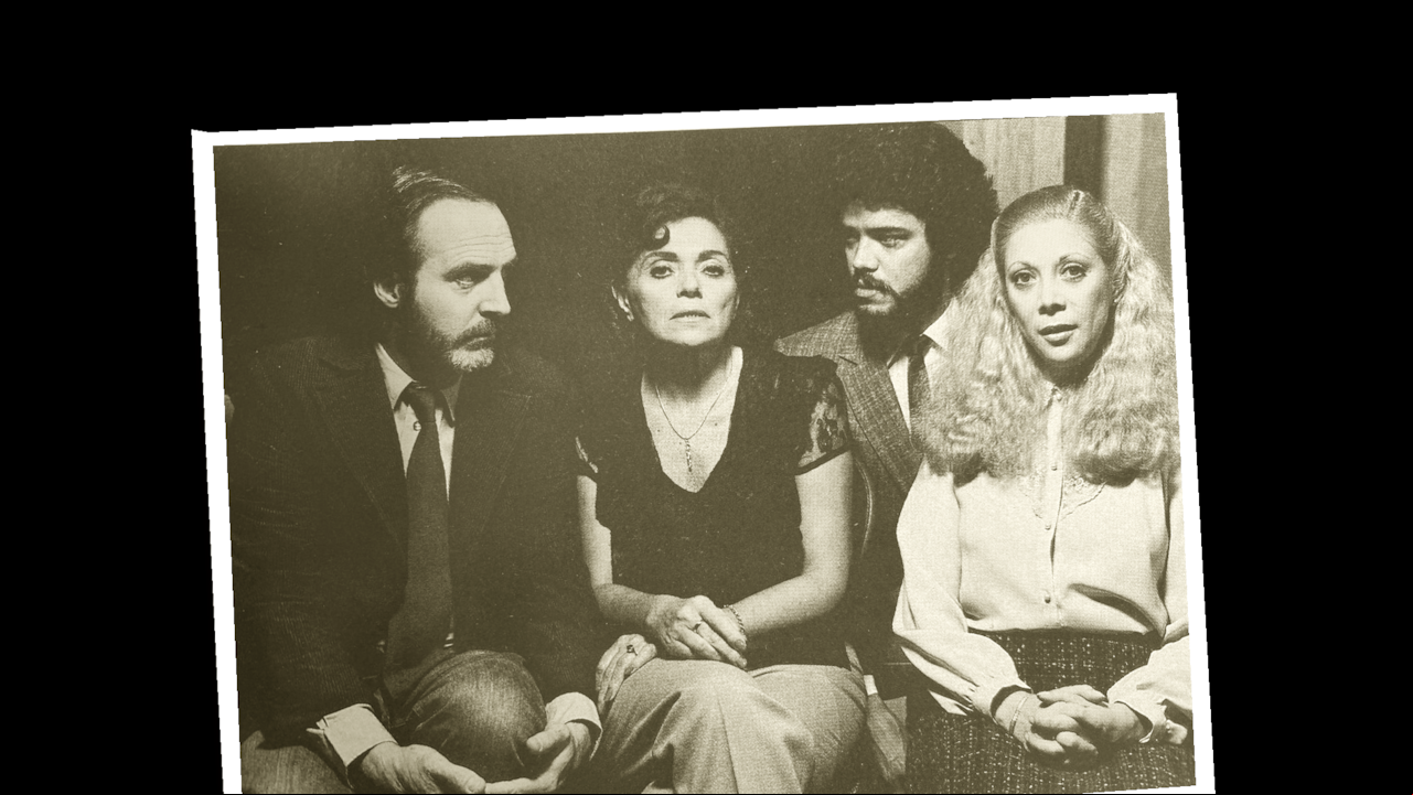 Kepa Amuchastegui, Fanny Mikey, Luis Eduardo Arango y Consuelo Luzardo en la obra de teatro 'Quién le teme a Virginia Wolf'.
