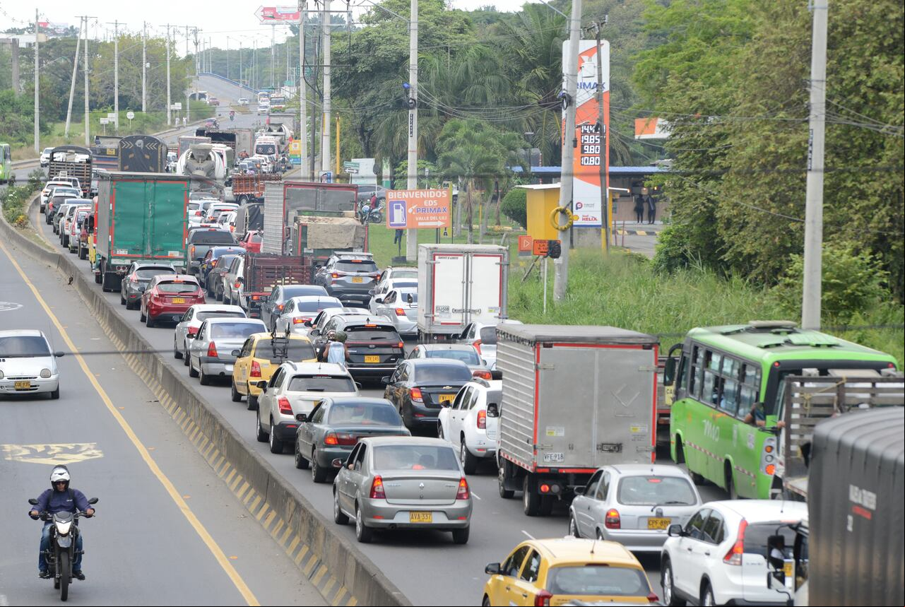 Cali: Bloqueo en la vía Panamericana Cali Jamundí