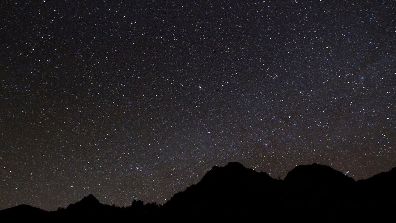 Explore el significado detrás de este fenómeno anual que marca el día más corto y la noche más larga, llevando consigo la promesa de un nuevo ciclo.