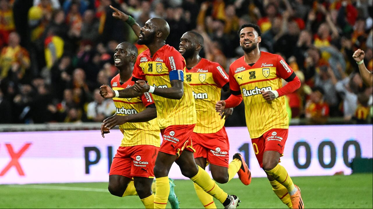 Imagen del partido entre Lens y el Olympique de Marsella, por la Liga de Francia 2022-2023.