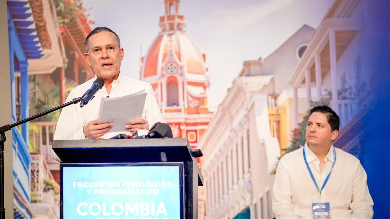 Efraín Cepeda es el presidente del Congreso y entregó la dirección del Partido Conservador a Nadia Blel. 25 de julio de 2024.