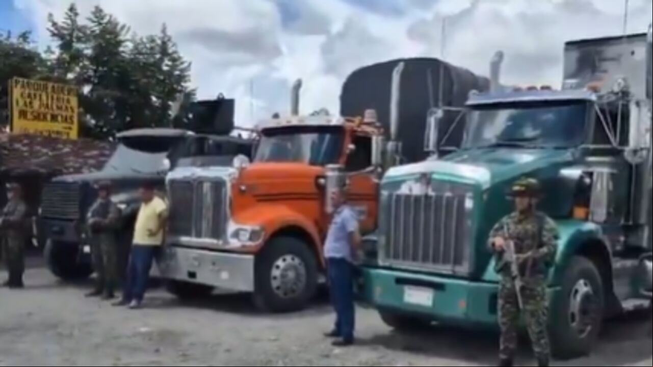 Ejército frustró el robo de 2 tractocamiones en el Cauca.