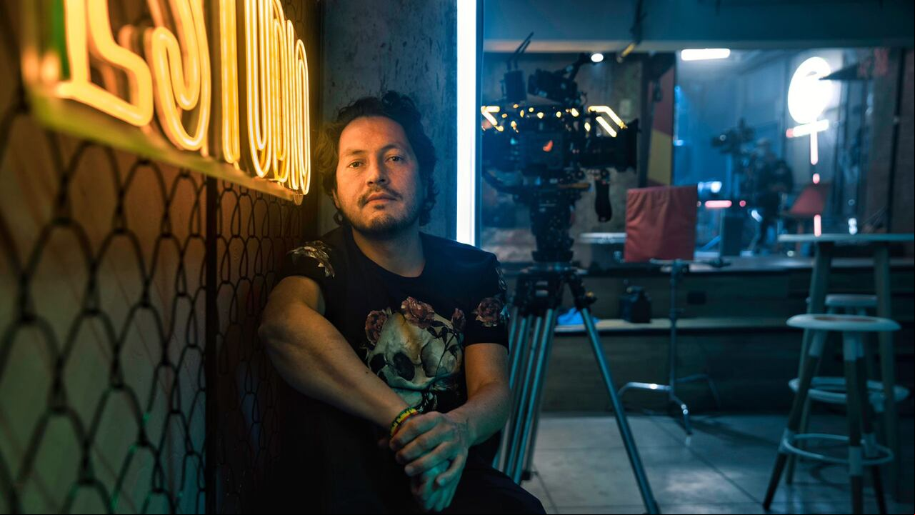 Este 2023 Jorge Navas estrenó ‘El club de los graves’, producción original para Disney Plus y ‘Ventino’ para Caracol TV y Netflix. En 2022 hizo parte como director y coescritor de la serie ‘Turbia’, seleccionada en Series Manía 2022 y emitida por VIX.
Foto: Lucho Parada / Cortesía para El País