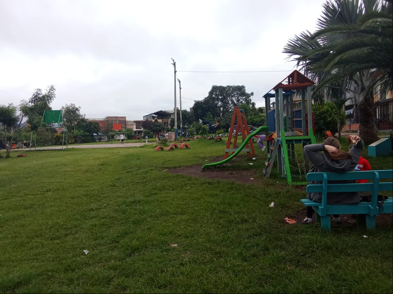 "No dijeron que este parque tendrá una duración aproximada entre 30 y 50 años de vida útil, siempre y cuando se haga un uso adecuado de ellos y el respectivo mantenimiento, eso nos garantiza un parque disponible para cinco o siete generaciones”, expresa Marcy Piedrahita, habitante del barrio Villa del Viento.