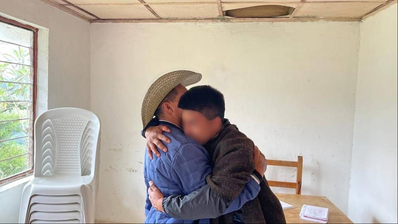 Las personas liberadas se encontraban en buenas condiciones de salud y se reencontraron con sus familias.