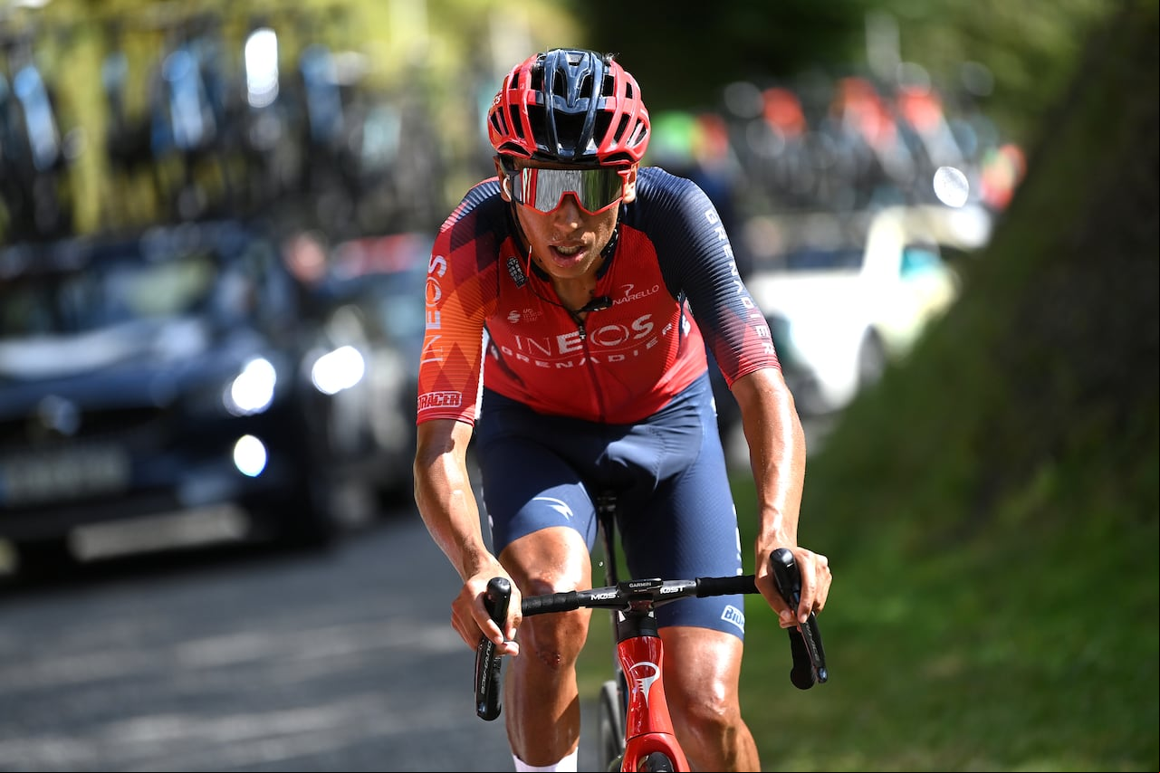 COL DU TOURMALET, FRANCIA - 8 DE SEPTIEMBRE: Egan Bernal de Colombia y el equipo INEOS Grenadiers compite durante la 78.ª Vuelta a España 2023, una etapa de 134,7 km desde Formigal. Huesca la Magia al Col du Tourmalet 2115m / #UCIWT / el 08 de septiembre de 2023 en Col du Tourmalet, Francia. (Foto de Tim de Waele/Getty Images)