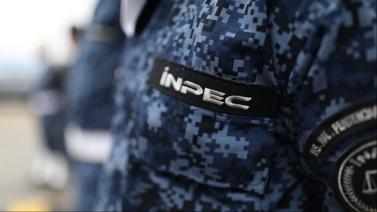 EL Inpec recibió 22 nuevas camionetas para transporte penitenciario.