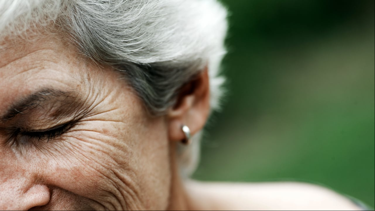Las arrugas son signos de la edad.