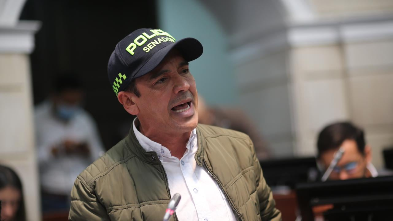 El senador por el Centro Democrático José Vicente Carreño, a quien no dejaron entrar a un consejo de seguridad con el presidente Petro.