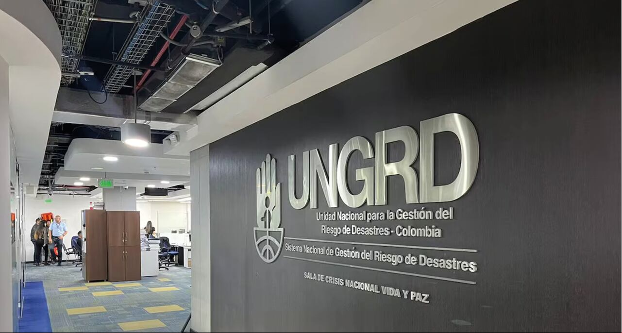 A la Dirección General de la Ungrd acudieron una veintena de congresistas durante la istración de Olmedo López.