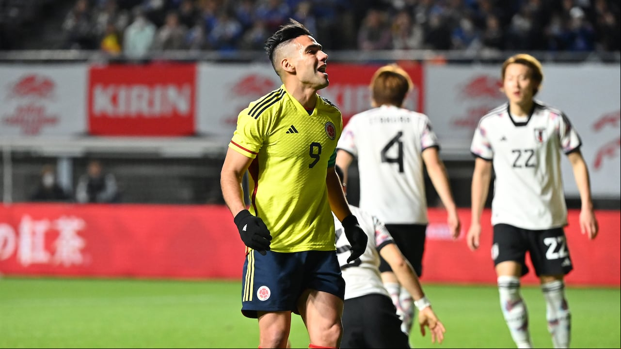 Radamel Falcao García con la camiseta de la Selección Colombia.
