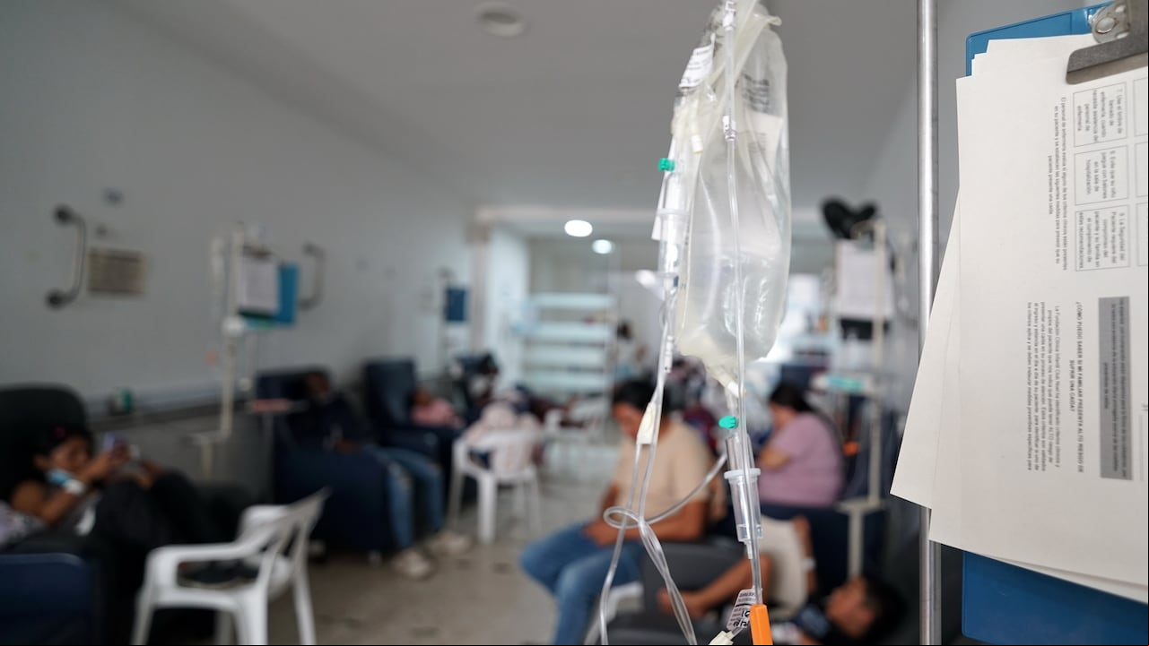 La Fundación Clínica Infantil Club Noel, clínica infantil privada sin ánimo de lucro, tienen una ocupación exagerada del servicio de urgencias (250%), generando cierres ocasionales de servicio