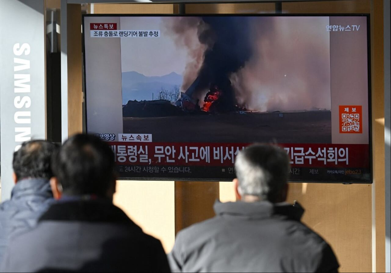 Un avión con 181 personas a bordo se estrelló en el aeropuerto internacional de Muan, en Corea del Sur, el 29 de diciembre de 2024. Al menos 29 personas murieron, informaron las autoridades a la AFP.