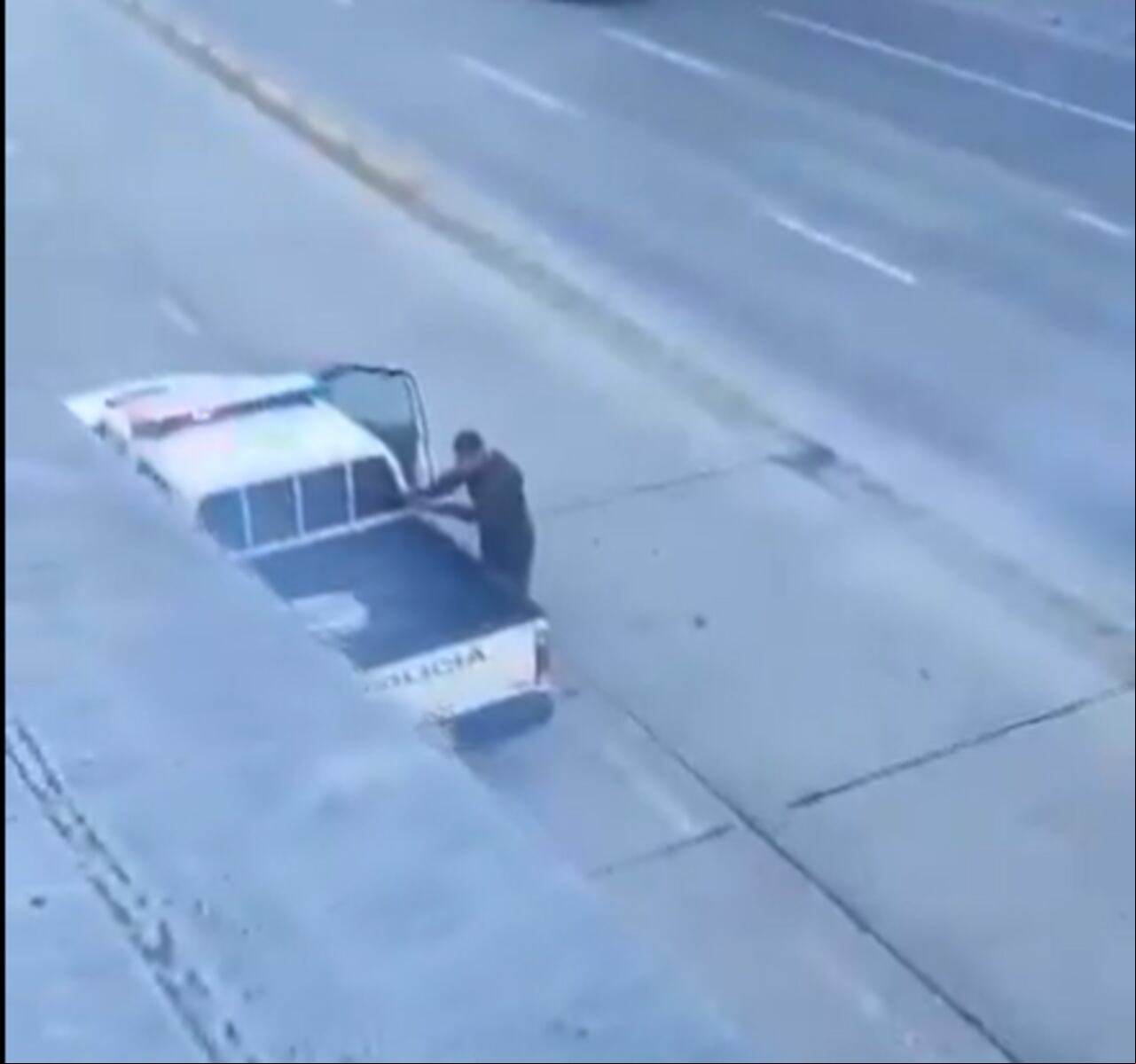 Policía