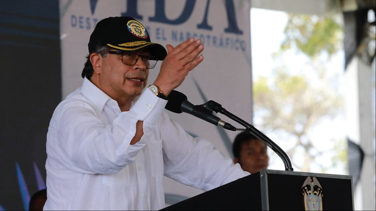 Gustavo Petro durante el lanzamiento de su política nacional de drogas lanzada en el Tambo, Cauca.